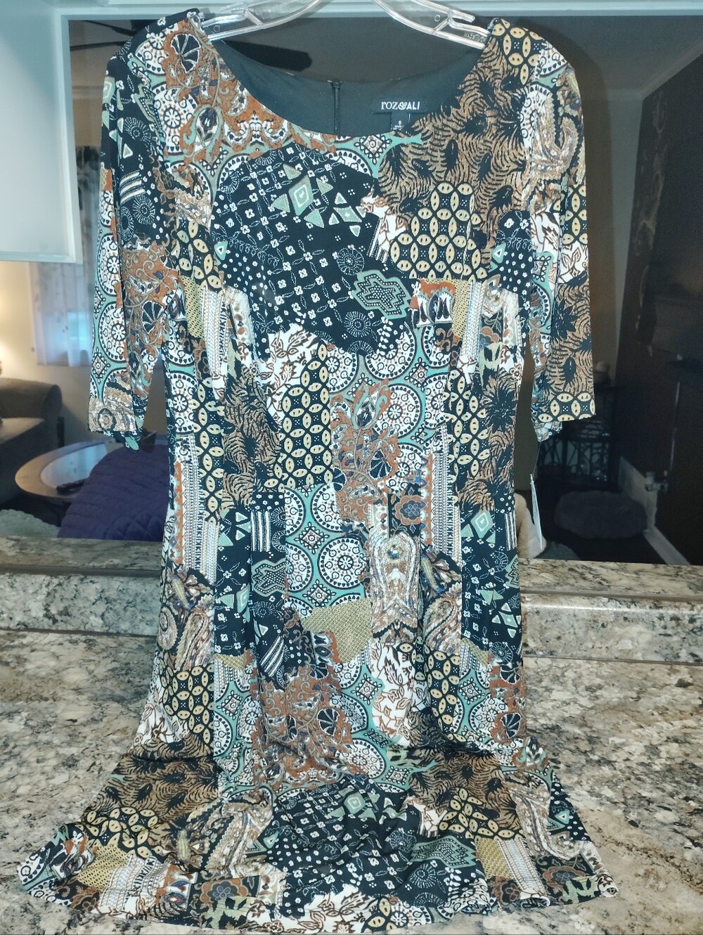 NWT Roz & Ali Dressbarn Mixed Print Patchwork Sheath Dress - Size 6 And 2